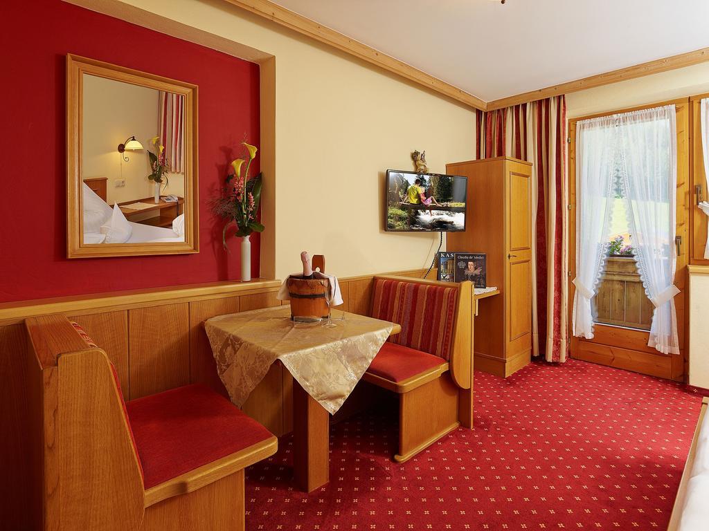 Hotel Landenhof Superior マイヤーホーフェン 部屋 写真